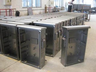 不銹鋼機(jī)箱機(jī)柜